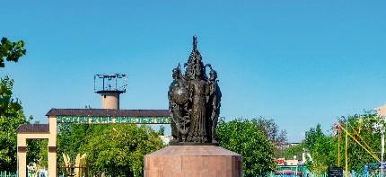  ПАМЯТНИК БАТЫРОВ ЗЕМЛИ СЫРА